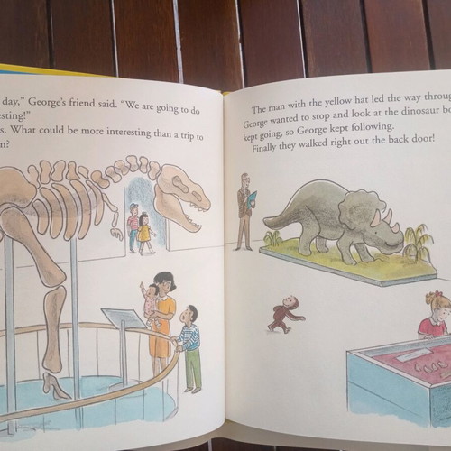 Curious George Dinosaur Discovery English children's book new, hardcover