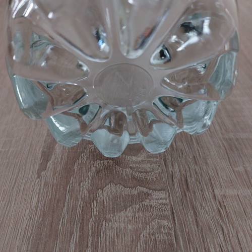 Italian glass ice bucket like new with decorative rim