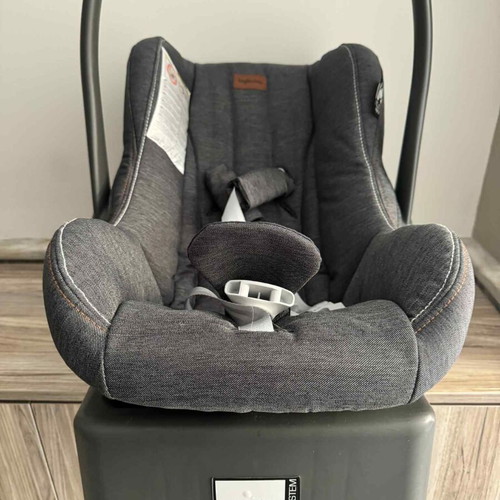 Inglesina Trilogy baby car seat used