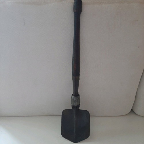 Military entrenching tool 1940 used with original handle
