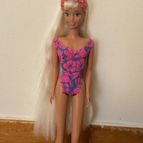 Sindy Fiji doll by Hasbro