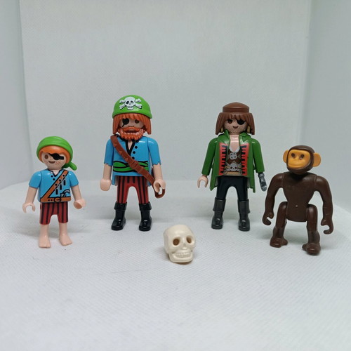 Playmobil pirates like new