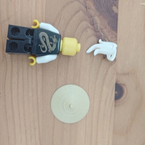 Lego Wu Sensei Legacy Minifigure like new, black robe