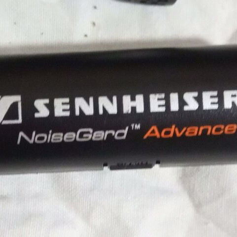 Sennheiser PXC-300 Active Noise Gard headphones like new