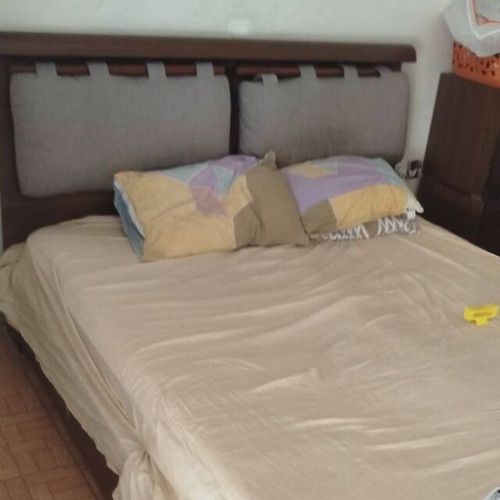 Double wooden bed frame, no mattress, 2.10x1.70 m