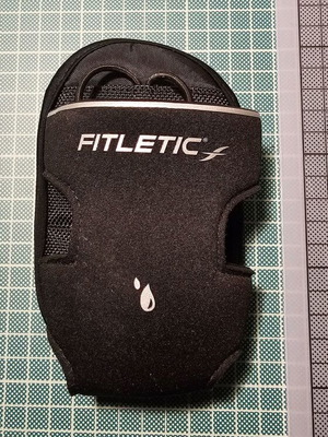 Fitletic water bottle holder like new