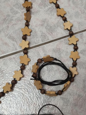 Belt with wooden elements summer style