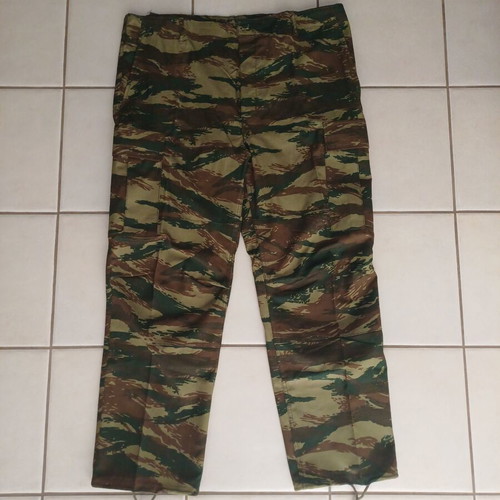 Military camouflage uniform XL ripstop new, lightweight summer fabric