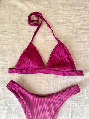 GIGI BIKINS fuchsia ribbed bikini set new, size S/M