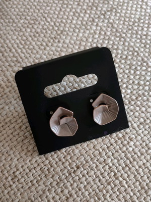 Faux stud earrings new