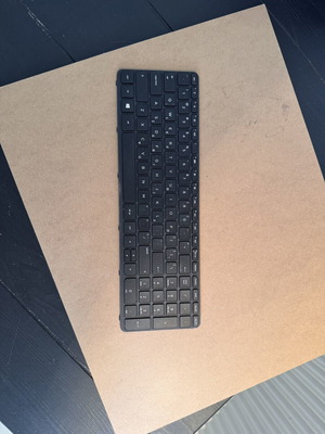 HP 15-r116nv laptop keyboard like new, genuine replacement