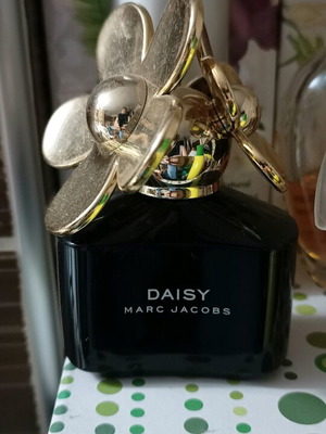 Daisy Marc Jacobs νέο άρωμα χωρίς κουτί