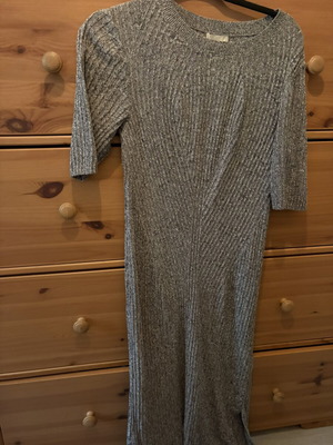 H&M dress size M like new, grey