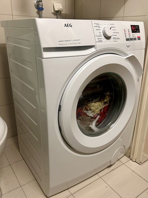 AEG 6000 Series LAVAMAT washing machine ProSense Technology 1-8kg