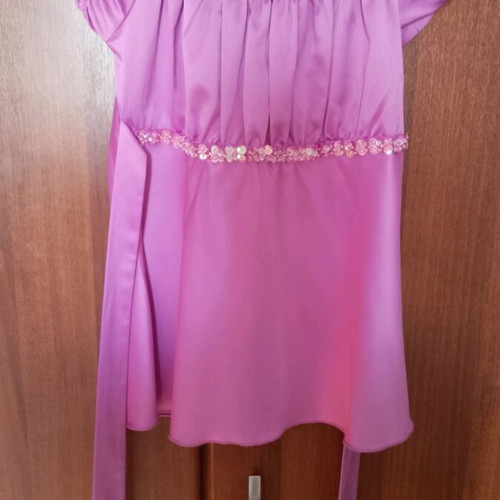 Desiree satin blouse lilac like new with sequins and belt
