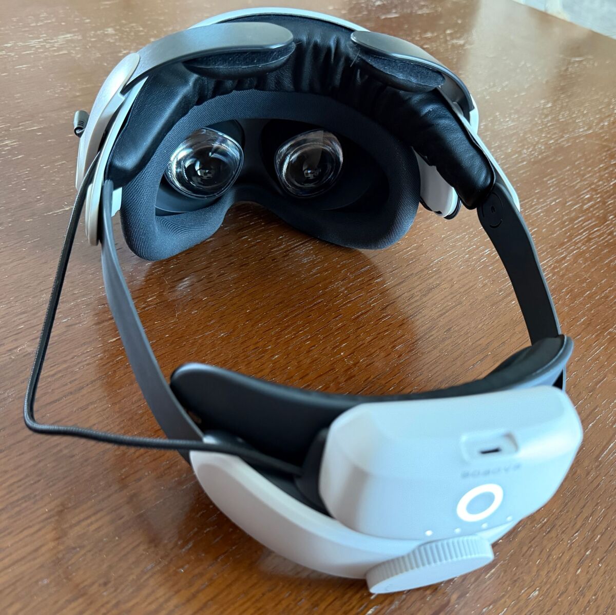 Meta Quest 3S 128GB VR headset like new… - € 379,00 - Vendora.cy