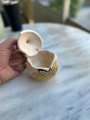 Handmade ceramic pomegranate decorative box with gold details