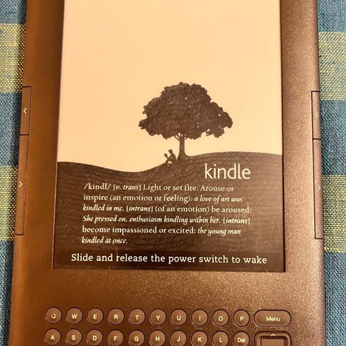 Amazon Kindle 3rd Generation σαν καινούργιο