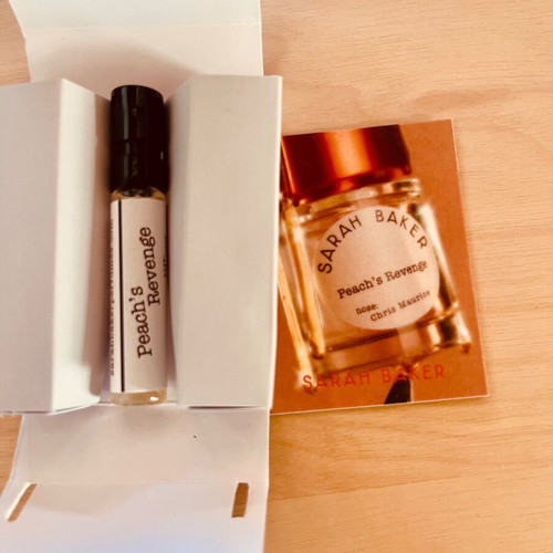 Sarah Baker Peach's Revenge Tester Eau de Parfum 2 ml like new