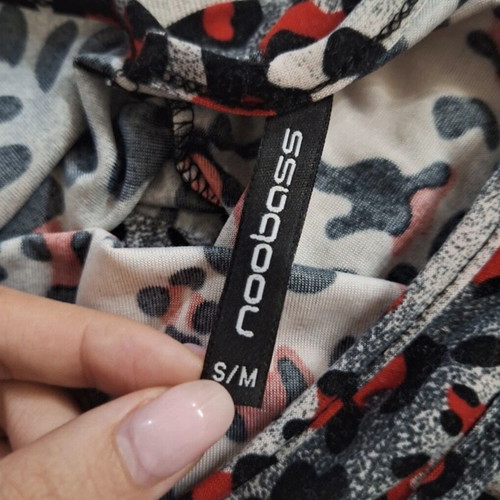 Leopard shirt new, size S, black and red