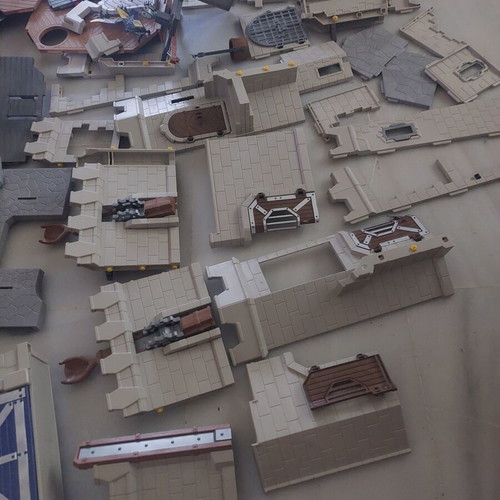 Playmobil Novelmore Fortress used, for 8 years old