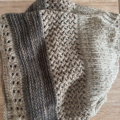 Knitted neck scarf like new, white and brown
