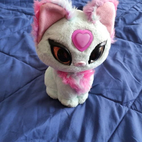 Magic Whisper Kitty plush cat like new