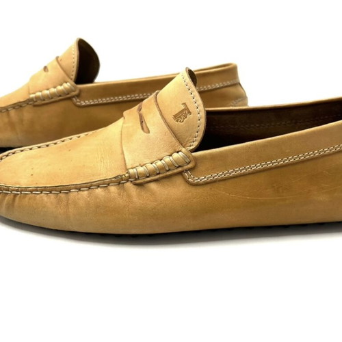 Tod's beige leather gommino flats used