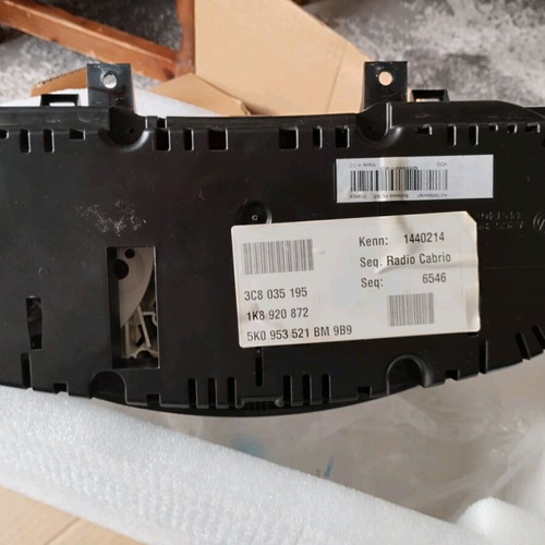 Volkswagen Scirocco dashboard used, white screen, VD1