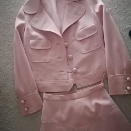 Tager skirt jacket pink like new, size S