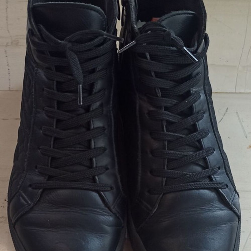 Evangelia Drosi boots used, black with quilted design size 40