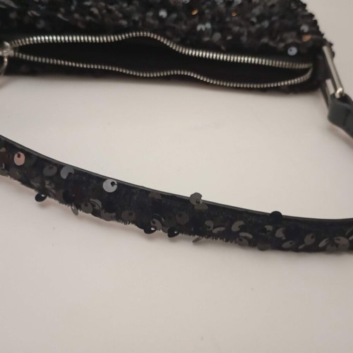 Handbag with sequins like new, black