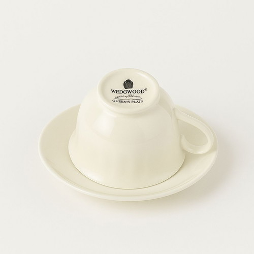 Wedgwood Queen's Ware Queen's Plain set of 6 cups with saucers like new