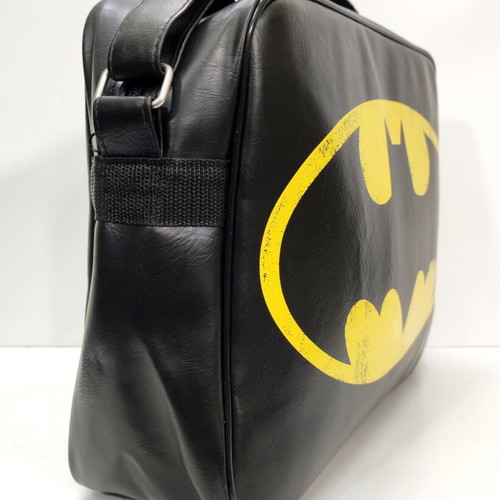 DC Comics Batman Logo crossbody bag new Logoshirt