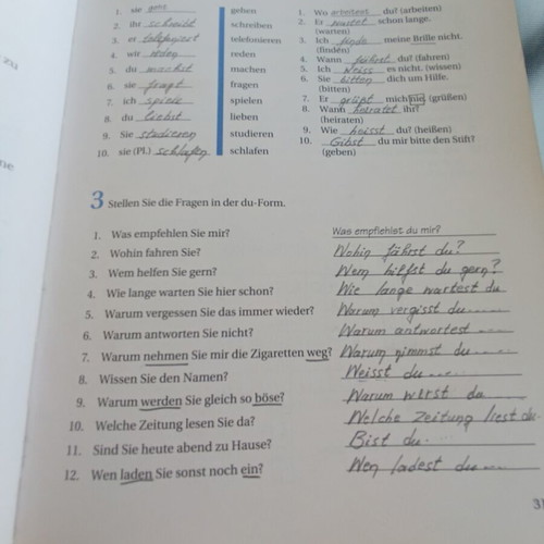 Grundstufen Grammatik German language book used
