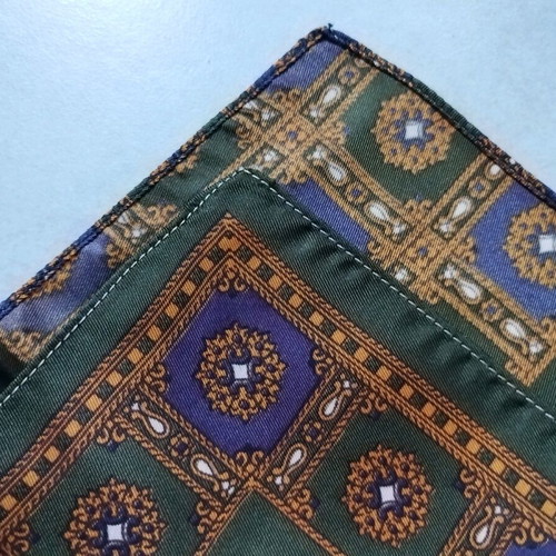 Pocket square used, green, 24.5 x 21.5 cm