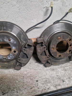 BMW E36/E46 brake calipers used with mounts, discs and pads