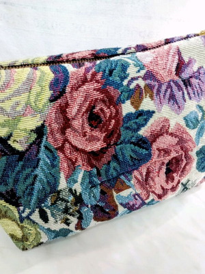 Cosmetic bag new with gobelin fabric
