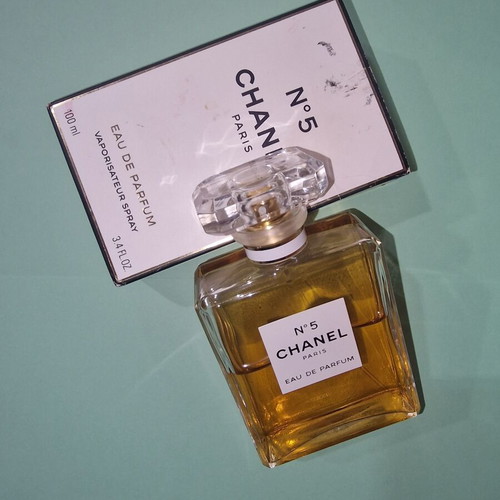 Chanel No. 5 Eau de Parfum 75ml like new, authentic with box