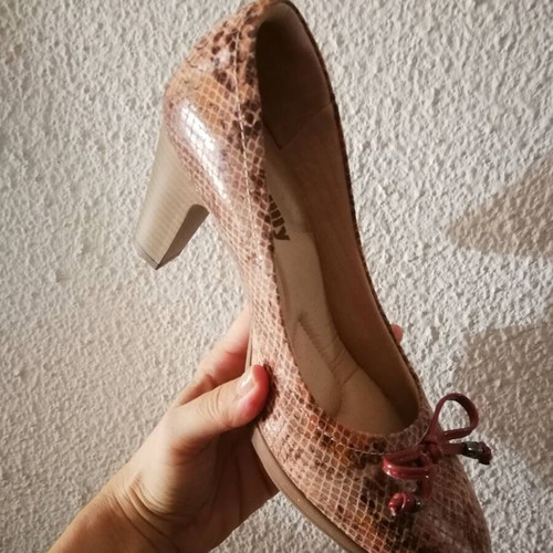 Piccadilly anatomical heels with snake pattern 8cm size 38 like new