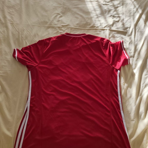Olympiacos jersey large, new and authentic
