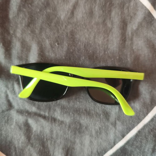 Sunglasses like new, green
