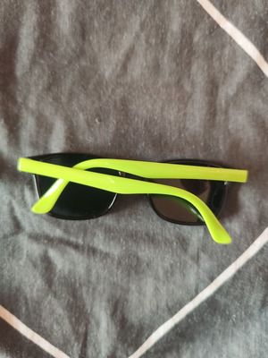 Sunglasses like new, green