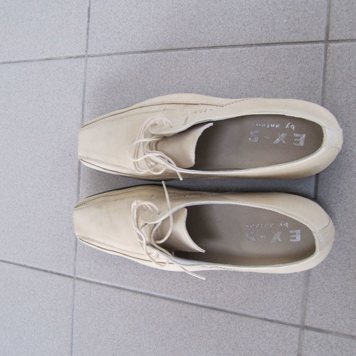Beige leather soft scarponi shoes new, size 44