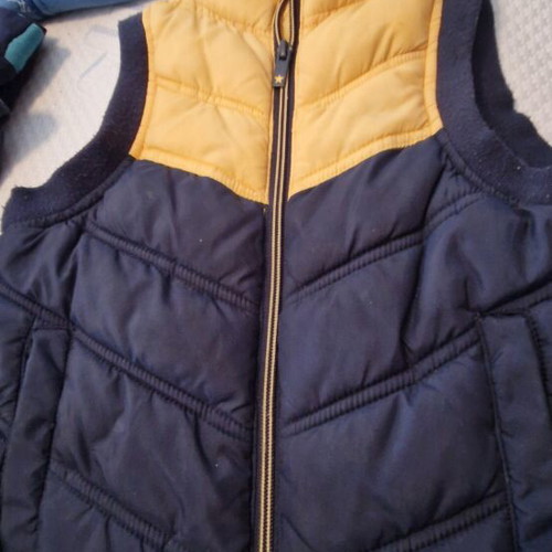 Boys' clothing pack like new, size 4 to 6, multicolor