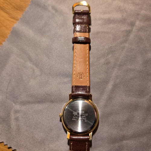 Casio LTP-1006 Vintage Gold σαν καινούργιο με δερμάτινο λουράκι
