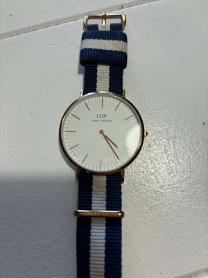 Daniel Wellington watch used, white and blue