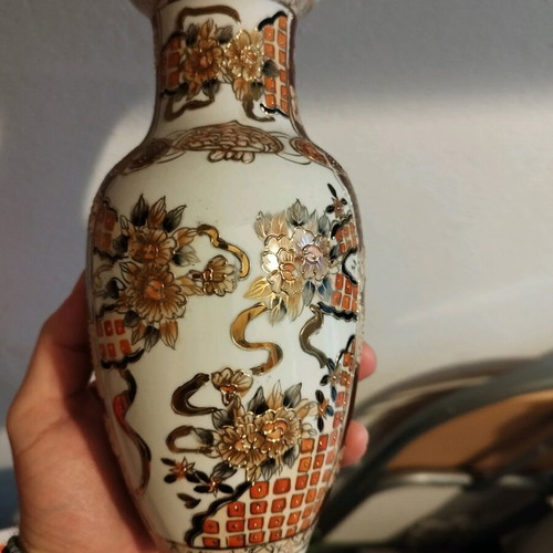Set of 2 vintage Satsuma Moriage and Cloisonné vases like new