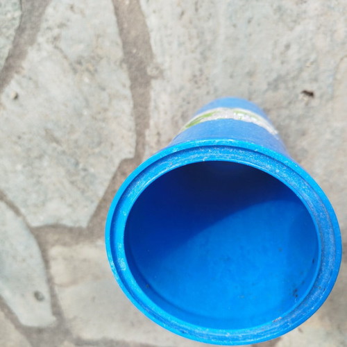 Replacement container for 10'' central water filter used