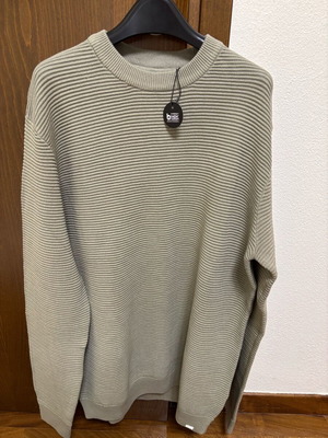 Solid sweater new, size XL, gray and beige